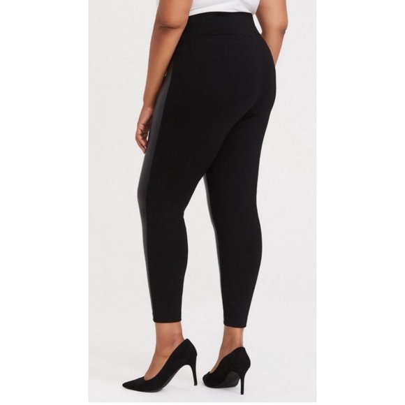 Torrid Faux Leather Ponte Pixie Pant Legging Black 2X - Picture 2 of 6